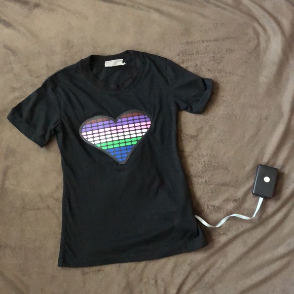 Kids light up tee - Picture 3 of 3